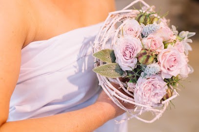 FLORA Blüte In Form Inh. Volker Stimpel, Blumenladen in Coswig