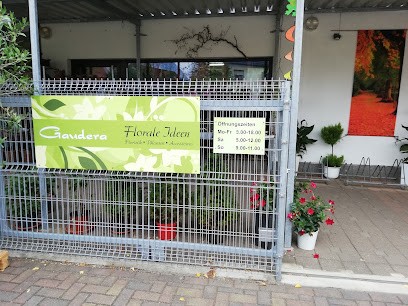 Karin Gaudera, Blumenladen in Löbnitz