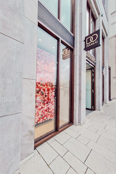 Nelliflower® - Artful Flowers And Plants, Blumenladen in Kreuzau