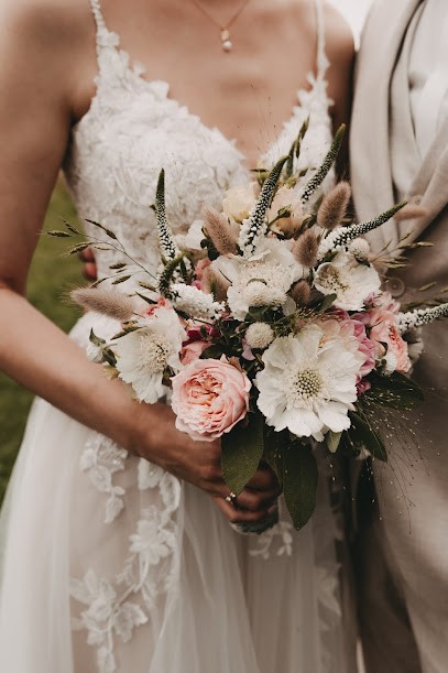 Blumen Springer - Blumenschmuck Für Jeden Anlass, Blumenladen in Talheim