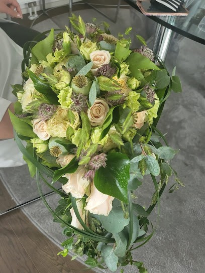 Yvonne Schmedes -Blumen and green, Blumenladen in Hannover