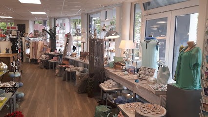 Tina Linnemann – Blüte & Kunst, Blumenladen in Greven