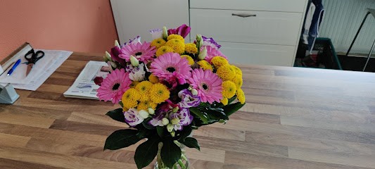 U. Röhrs, Blumenladen in Kalefeld