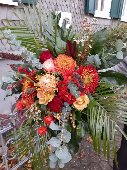 Blumenhaus, Blumenladen in Weisel