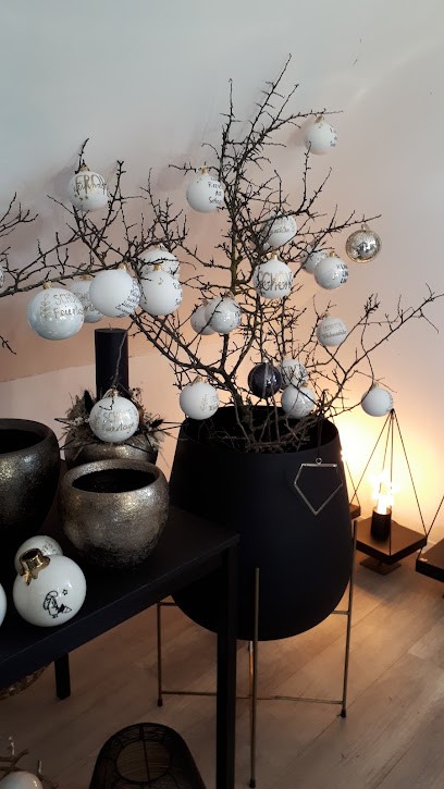 Julia Winter BLUMEN WOHNEN LEBEN, Blumenladen in Rees