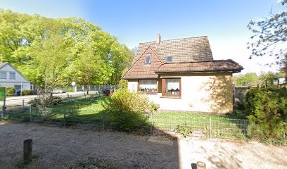 Karl-Ernst Holst Friedhofsgärtnerei Inh. Christine Holst, Blumenladen in Neumünster