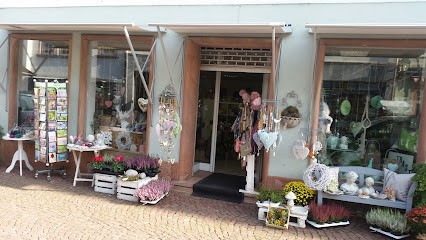 Kontrast, Blumenladen in Miltenberg