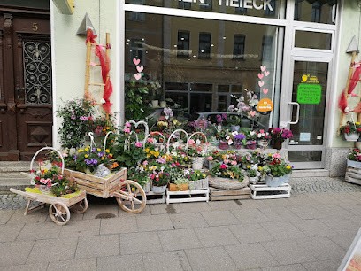 Blumengeschäft Heieck - Frische Schnittblumen, Brautfloristik Und Grabschmuck, Blumenladen in Schönebeck