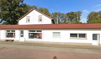 Grabmale Böhm Am Blumenhaus Szur, Blumenladen in Dömitz