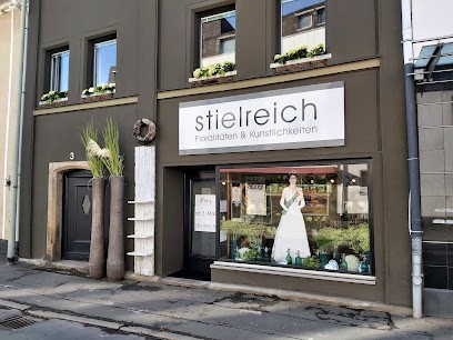 Stielreich Floralitäten & Kunstlichkeiten, Blumenladen in Naila