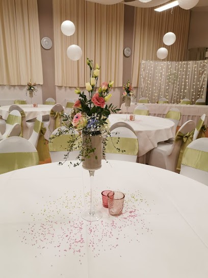 Kiesow, M., Blumenladen in Muldestausee