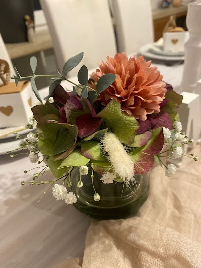 Blumenhaus Erika - BEI BEDARF GEÖFFNET, Blumenladen in Volkmarsen